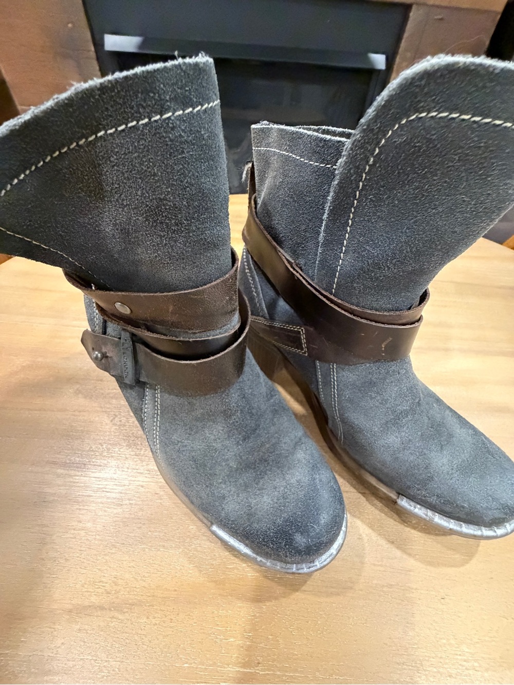 The Lok ankle boot by Fly London